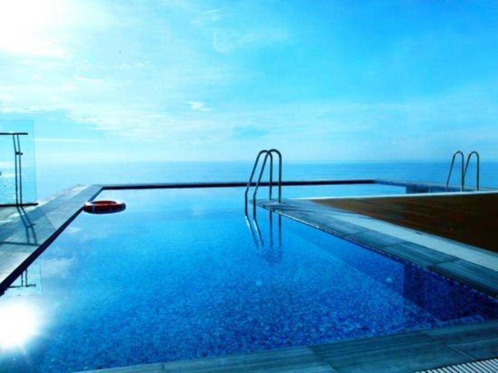 โรงแรมโกลเด้น ซี ดานัง ภายนอก รูปภาพ